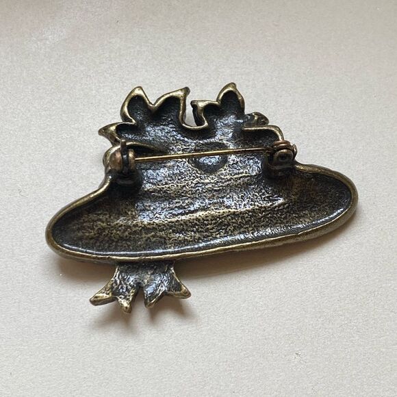 Vintage Retro Pink Hat with Flowers Brooch Pin - Picture 3 of 7